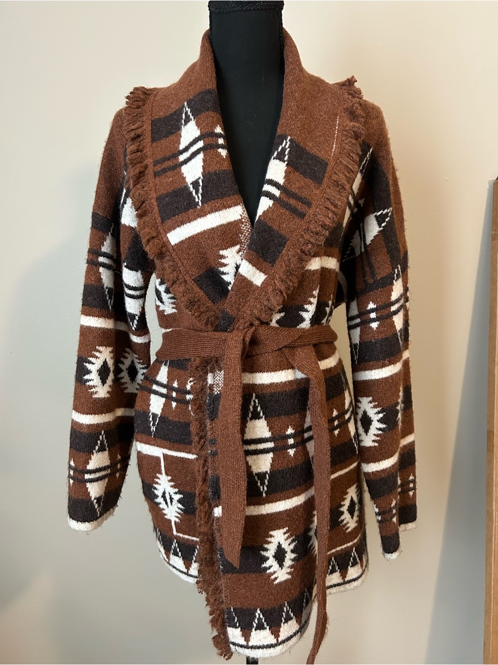 Tahari Southwestern Print Cardigan Sweater Size Large NWT Belted Fringe Cozy